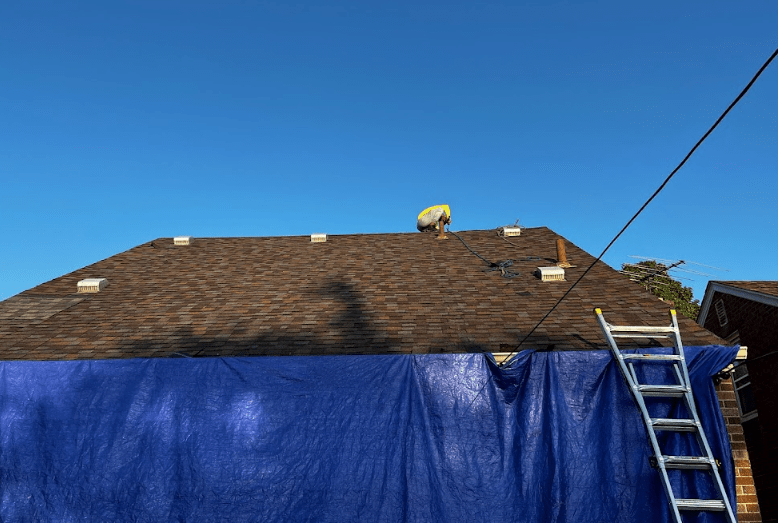 Roof repair in Detroit, MI.
